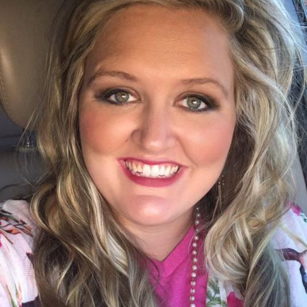 Meet your Posher, Courtney